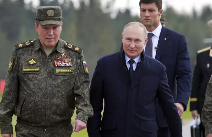 Κίεβο: Εκκαθαρίσεις στο στρατό από τον Πούτιν- Αποπέμπεται ο αρχηγός των ρωσικών ενόπλων δυνάμεων