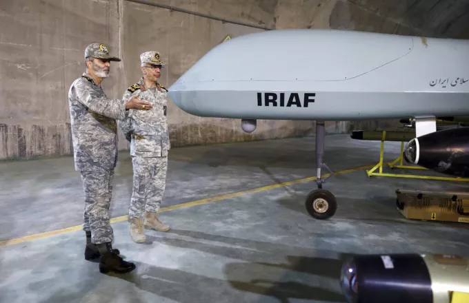 Το Ιράν επιδεικνύει υπόγεια στρατιωτική βάση με 100 drones – Δείτε βίντεο, φωτογραφίες