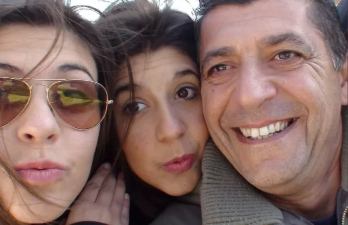 «Η πληγή είναι ακόμη ανοιχτή»: Το συγκινητικό μήνυμα της κόρης του Μανώλη Καντάρη για τα 11 χρόνια από τη δολοφονία του