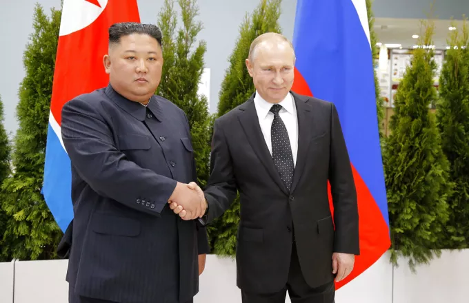 Το τρομακτικό «χρέος» του Πούτιν στον Κιμ Γιονγκ Ουν: Τα βαριά όπλα και οι πυρηνικές απειλές 