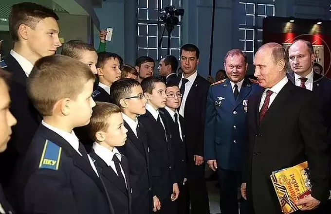 Ρωσία: Ο Αλεξάντερ Κουρένκοφ υπουργός Κρίσεων - Ο 6ος σωματοφύλακας του Πούτιν που μπαίνει σε κυβερνητικό πόστο