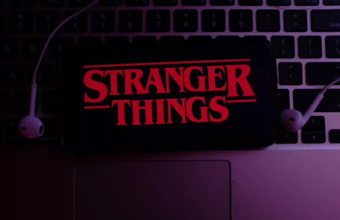 Το Stranger Things επέστρεψε: Η ειδική «προειδοποίηση» στην πρώτη σκηνή λόγω του μακελειού στο Τέξας  