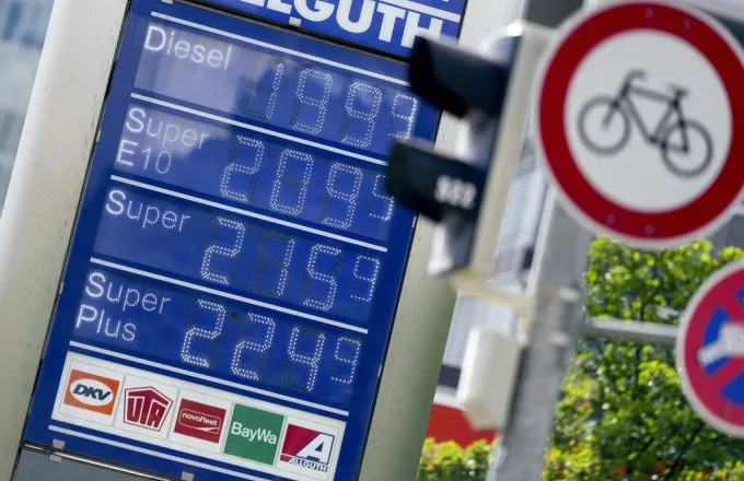 Γερμανία: Θα φανούν στην τσέπη τα φθηνότερα καύσιμα; 
