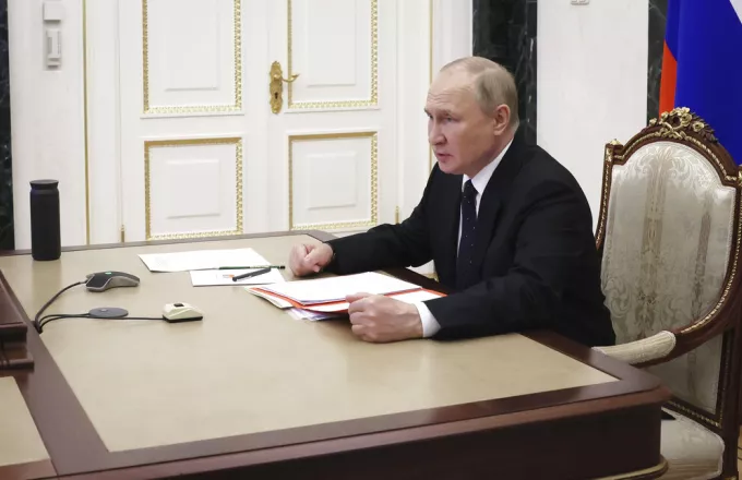  Oρατό το ενδεχόμενο χρεοκοπίας - Ο Πούτιν υπέγραψε διάταγμα για νέο σχήμα πληρωμών ευρωομολόγων 