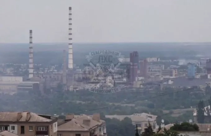 Σεβεροντονέτσκ: Φιλορώσοι περικύκλωσαν το εργοστάσιο Αζότ-Εγκλωβίστηκαν Ουκρανοί μαχητές