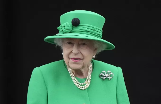 Bασίλισσα Ελισάβετ: Eίμαι αποφασισμένη να υπηρετήσω τους Βρετανούς όσο καλύτερα μπορώ