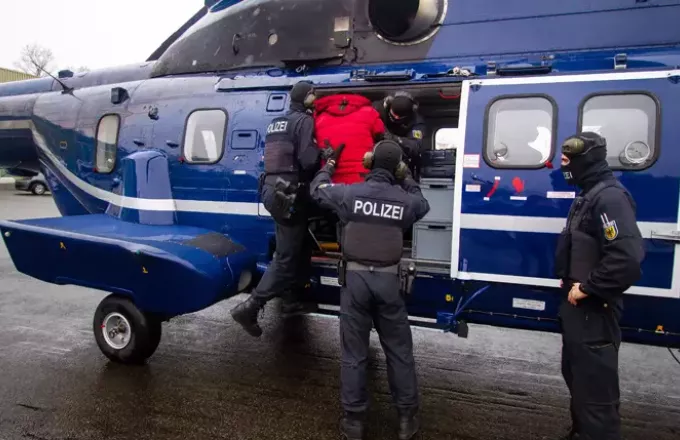 Europol: Συνελήφθησαν 8 από τους πλέον επικίνδυνους διακινητές μεταναστών που δρούσαν σε όλη την ΕΕ-Δείτε φωτό