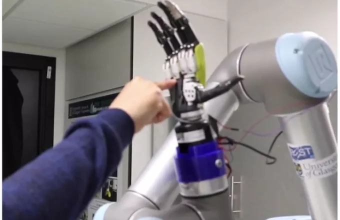 Ηλεκτρονικό δέρμα ανοίγει τον δρόμο για μία νέα γενιά ρομπότ 