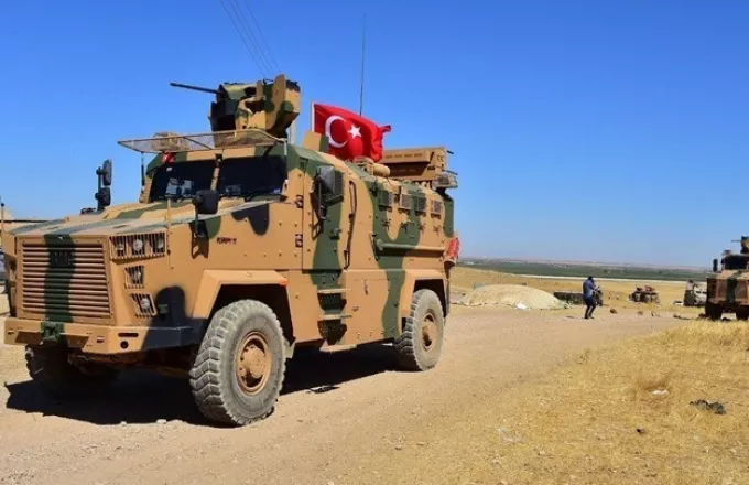 Tο τουρκικό πυροβολικό έπληξε περιοχές στη βόρεια Συρία