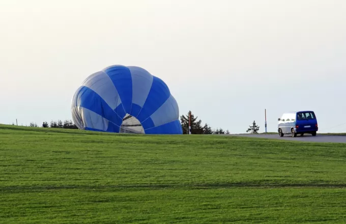 Κρήτη: Έπεσε τουριστικό αερόστατο – Δύο τραυματίες