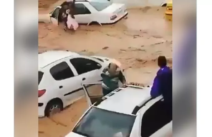Ιράν, Πλημμύρες, Τεχεράνη, Κατολισθήσεις, 