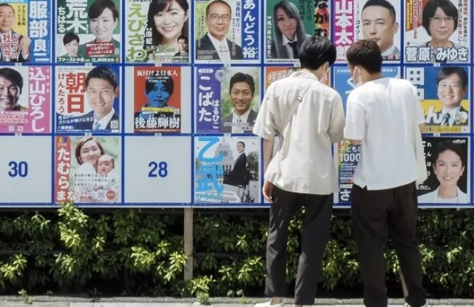Το κυβερνών ΦΔΚ εξασφάλισε την απόλυτη πλειοψηφία στην άνω Βουλή της Ιαπωνίας 