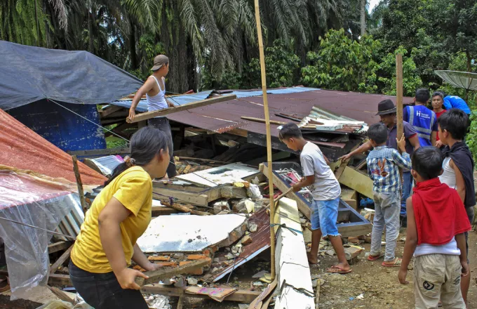 Ινδονησία: Σεισμός 6,4 ρίχτερ