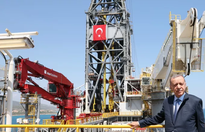 Navtex: Για έρευνες το τουρκικό γεωτρύπανο «Αμπντουλχαμίντ Χαν»