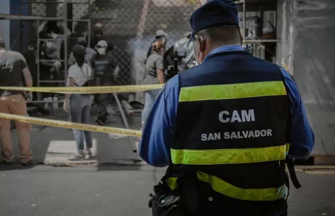 «Πόλεμος κατά των συμμοριών» στο Ελ Σαλβαδόρ: Οι συλλήψεις έφθασαν τις 50.000