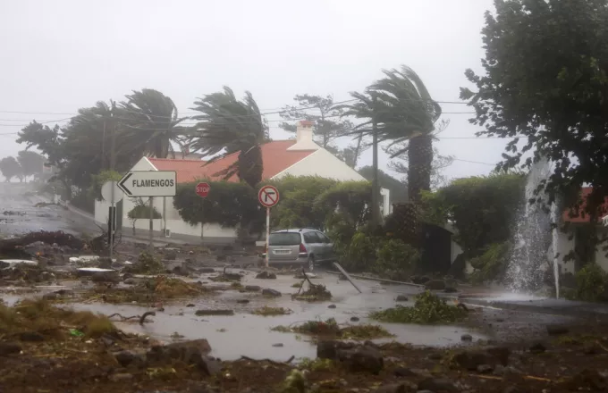 Πορτογαλία: Κατακλυσμιαίες βροχές προκαλούν κατστροφές στις καμμένες περιοχές