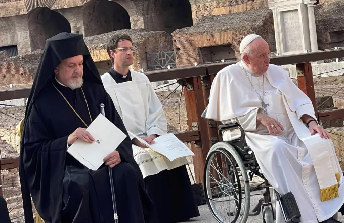 Ο Μητροπολίτης Γέρων Χαλκηδόνος Εμμανουήλ με τον Πάπα