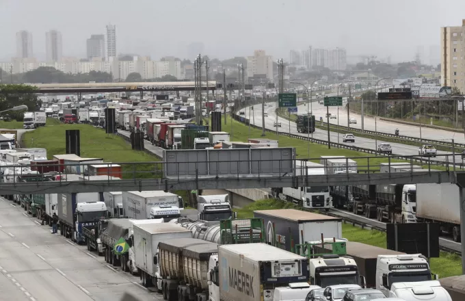 Βραζιλία- Μπλόκα από οδηγούς φορτηγών