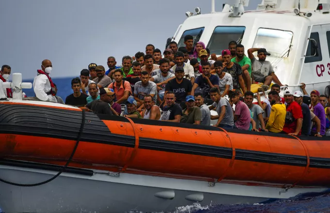 Τυνησία: Nαυάγιο σκάφους με μετανάστες 