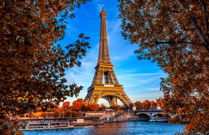 Ταξίδι στο Παρίσι 