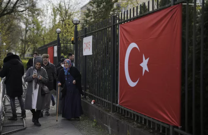 Οι Τούρκοι της Γερμανίας ψήφισαν Ταγίπ Ερντογάν