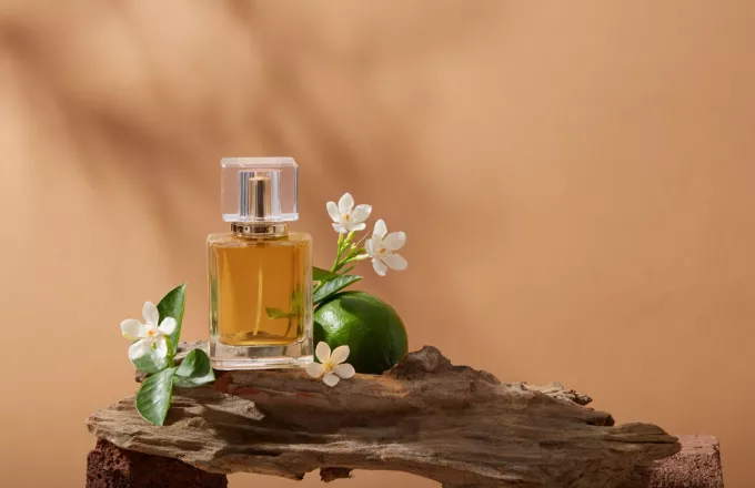Louis Vuitton: A Perfume Atlas»: Ταξίδι στον κόσμο των αρωμάτων | ΣΚΑΪ