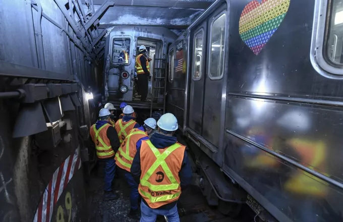 Νέα Υόρκη: Φρίκη στο Μετρό - Ανθρώπινο πόδι στις ράγες | ΣΚΑΪ
