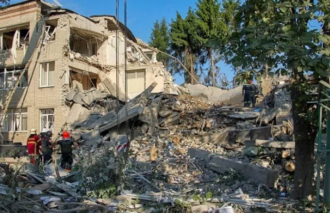 Τουλάχιστον 20 νεκροί από ουκρανικό χτύπημα στο Λουχάνσκ