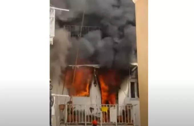 Φωτιά στην Ερμούπολη