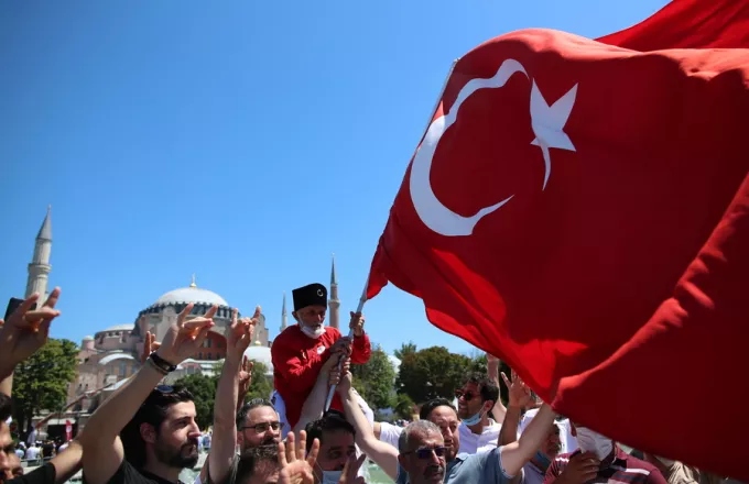 Διακριτική ειρωνεία από Άγκυρα: Συνιστούμε αυτοσυγκράτηση στις ΗΠΑ - Να προσέχουν οι Τούρκοι 