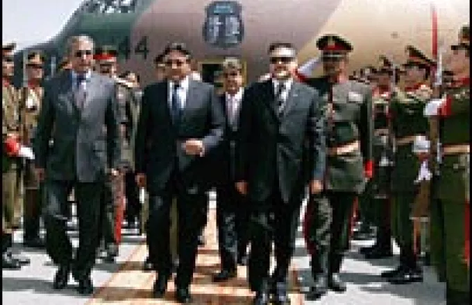 Στην Καμπούλ ο Μουσάραφ