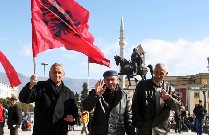Το Κόσοβο πανηγυρίζει, η Σερβία καταδικάζει