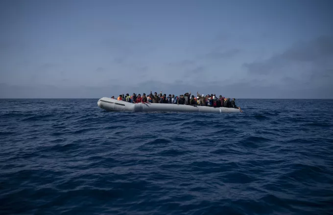 Κεφαλονιά: Εντοπίστηκε σκάφος με 35 πρόσφυγες στην Παλλική
