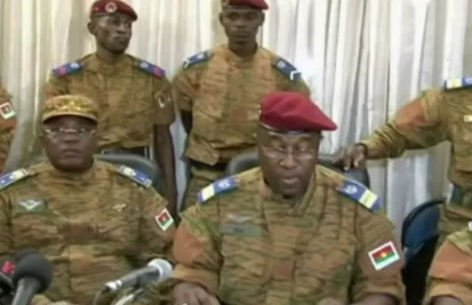 Μπουρκίνα Φάσο: Αντισυνταγματάρχης ανακοίνωσε ότι ανέλαβε την εξουσία στη χώρα