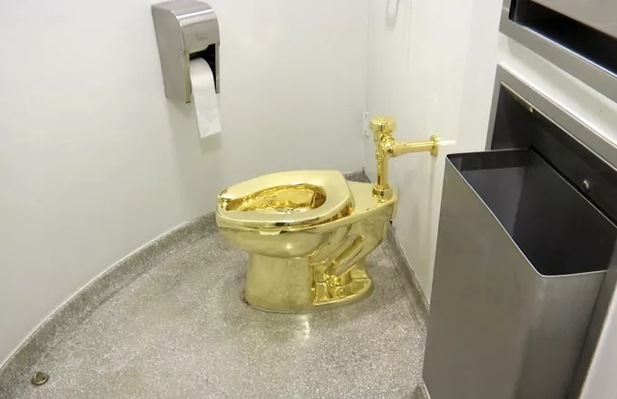 Χρυσή τουαλέτα κλάπηκε από το ανάκτορο όπου γεννήθηκε ο Τσόρτσιλ