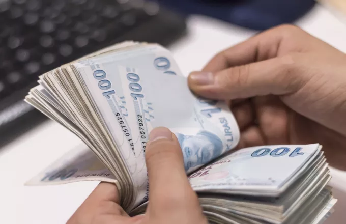 Τουρκία: Σε χαμηλό εννιαμήνου έναντι του δολαρίου η λίρα λόγω Ιντλίμπ 