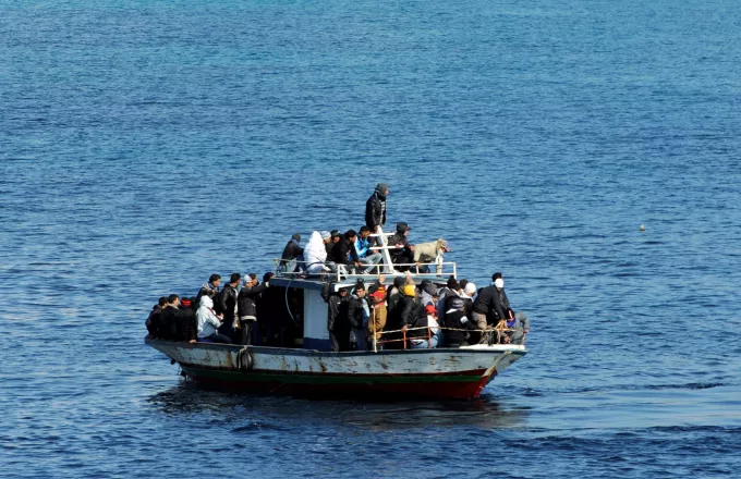 Τυνησία: Ακόμη 38 σοροί περισυλλέγησαν από το ναυάγιο σκάφους με μετανάστες