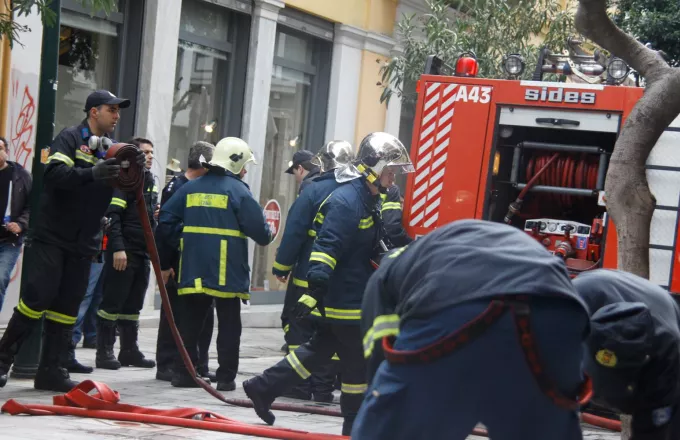 Θεσσαλονίκη: Μια ηλικιωμένη και ένα παιδάκι κινδύνευσαν από πυρκαγιά 