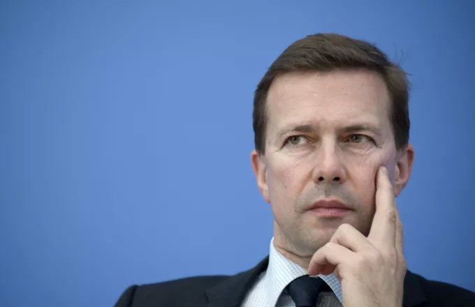 Ζάιμπερτ: Η Μέρκελ ενδιαφέρεται για τις ελληνικές προτάσεις αλλά οι μεταρρυθμίσεις αφορούν το Eurogroup