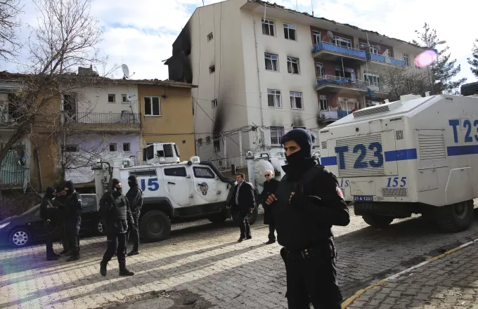 Τουλάχιστον τέσσερις νεκροί από βομβιστική επίθεση στην Τουρκία
