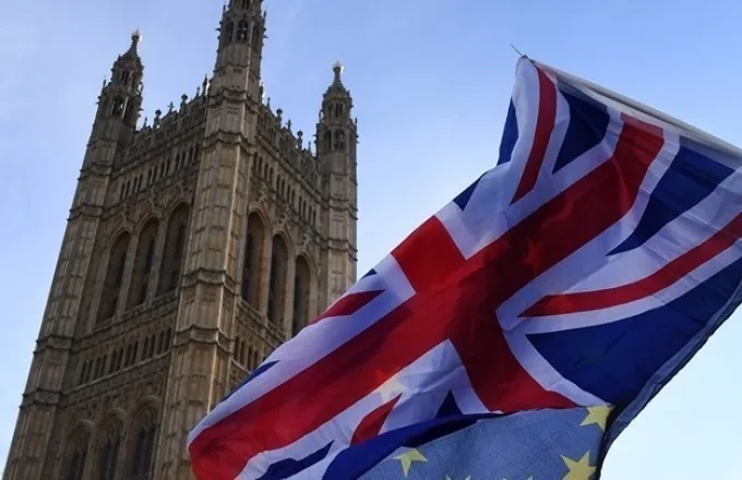 Επίσημη έναρξη στην προεκλογική εκστρατεία στη Βρετανία με διάλυση του κοινοβουλίου 