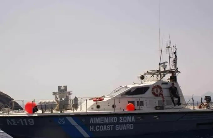 Αγνοείται άνδρας που έπεσε από επιβατηγό πλοίο στο λιμάνι του Πειραιά
