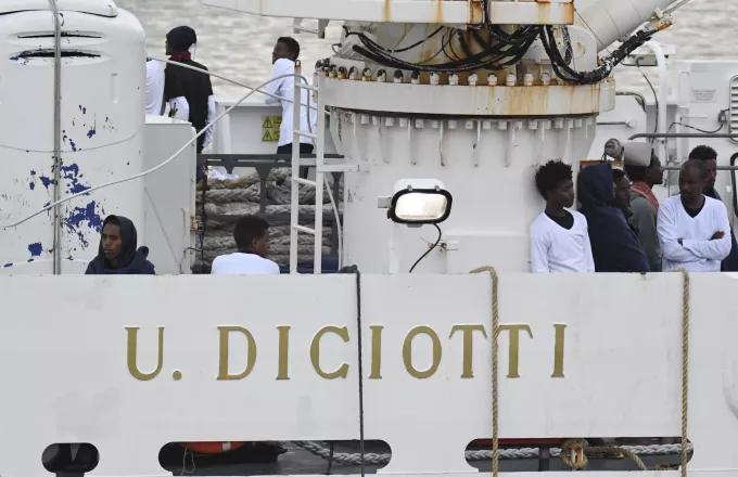 Χωρίς συμφωνία η συζήτηση στις Βρυξέλλες για τη μοίρα του πλοίου Diciotti