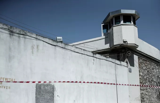 Παρ’ ολίγον δολοφονική επίθεση σε αρχιφύλακα στις φυλακές Τρικάλων