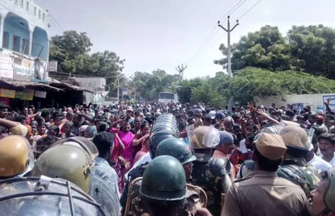 Ινδία: Νεκροί 12 διαδηλωτές από πυρά αστυνομικών