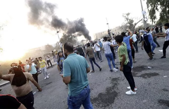 Ιράκ: Άγρια επεισόδια σε διαδήλωση στη Βασόρα