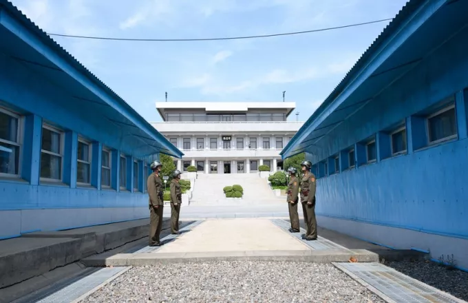 Πανμουντζόμ: Στο χωριό εκεχειρίας και των δολοφόνων με τσεκούρια της Κορέας