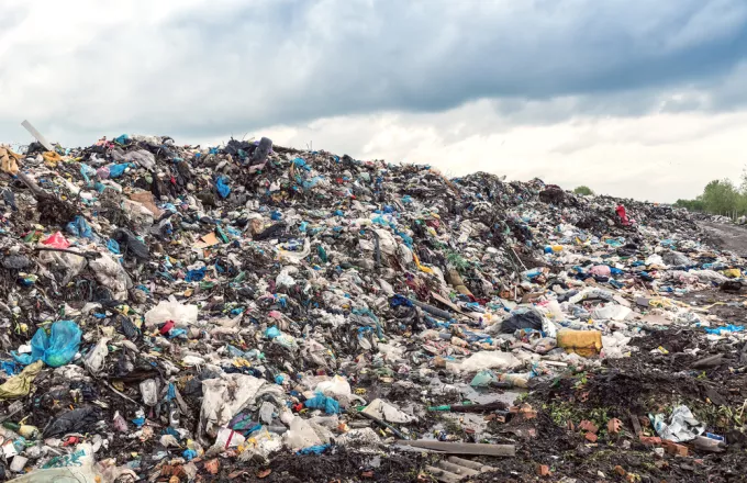 Κομισιόν: Όλες οι πλαστικές συσκευασίες να είναι ανακυκλώσιμες ως το 2030