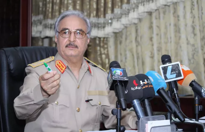 Λιβύη: Στη «μάχη» για την προεδρία ο στρατάρχης Χαφτάρ -Πώς ανακοίνωσε την υποψηφιότητά του