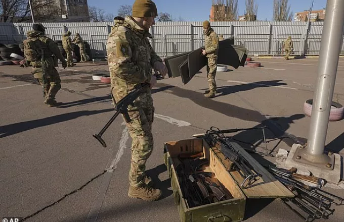 Δύο άμαχοι νεκροί στους βομβαρδισμούς των ουκρανικών δυνάμεων στη Λουγκάνσκ, λένε οι φιλορώσοι αυτονομιστές